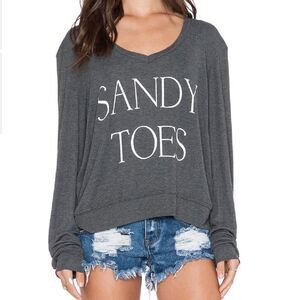 Widfox Sandy Toes Sweatshirt